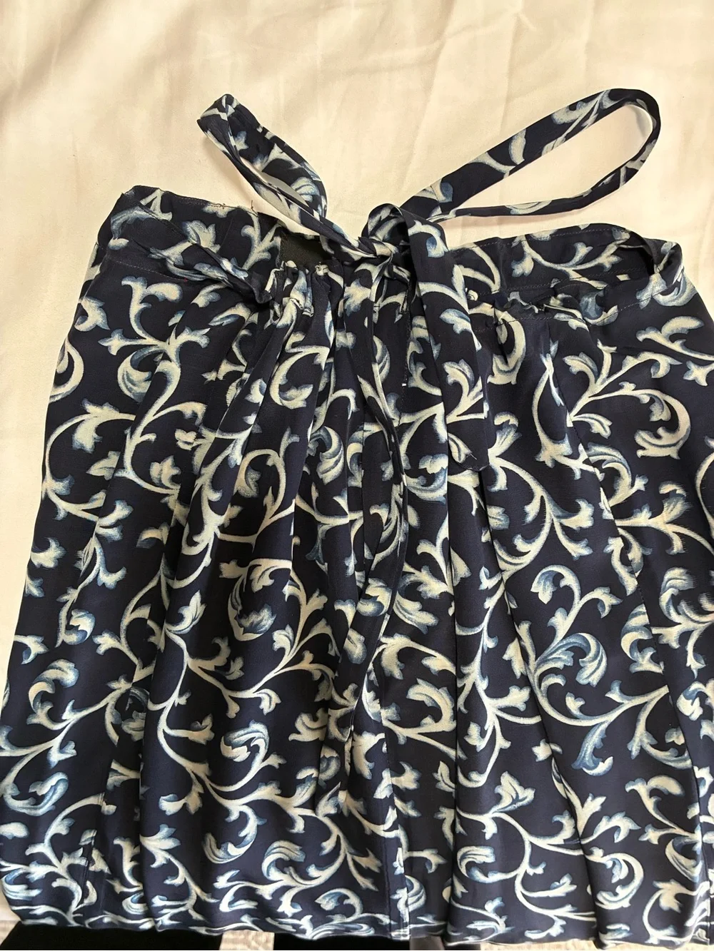 Ellen Tracy 12 Navy and White Filigree Silk Printed Drawstring Maxi Pencil Skirt